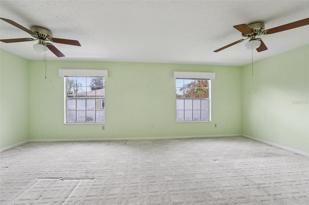 For Sale: $135,000 (2 beds, 2 baths, 1272 Square Feet)