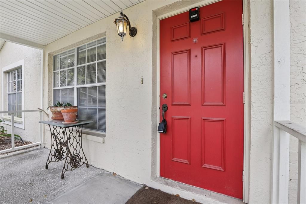 For Sale: $135,000 (2 beds, 2 baths, 1272 Square Feet)