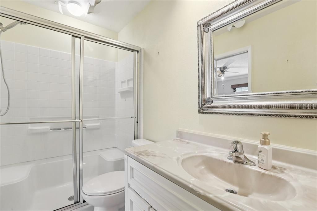 For Sale: $135,000 (2 beds, 2 baths, 1272 Square Feet)