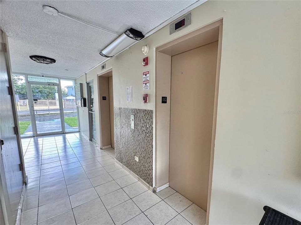 На продажу: $77,000 (3 спален, 1 ванн, 740 Квадратных фут)