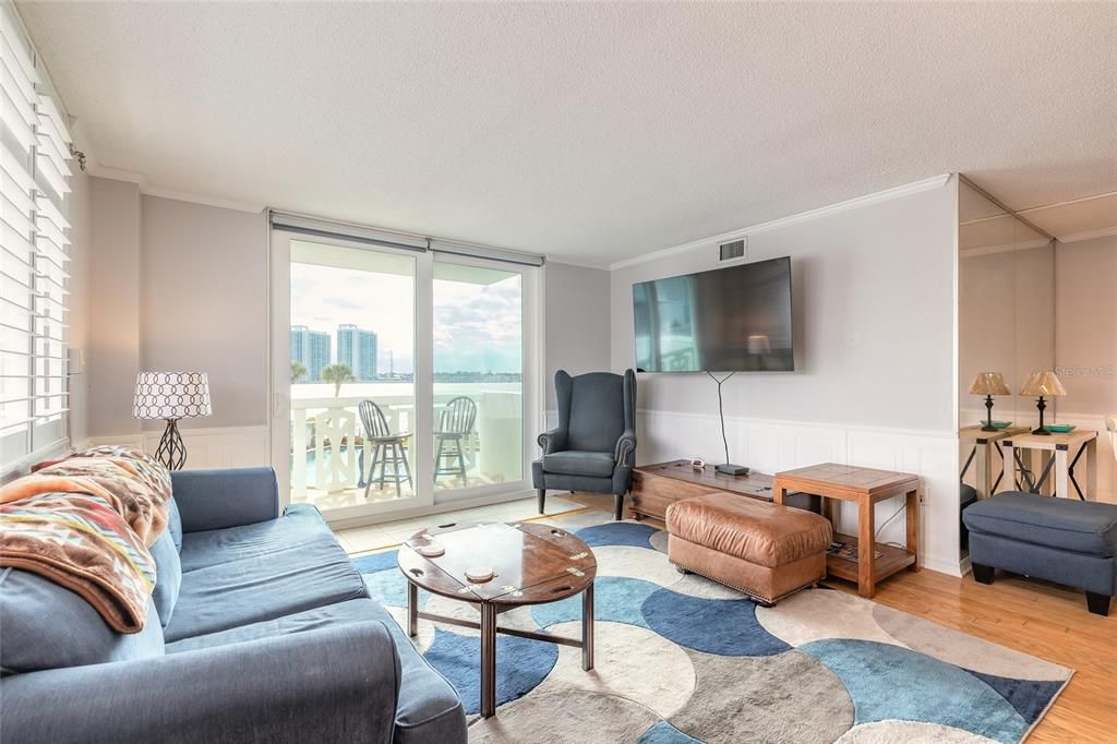 En Venta: $219,000 (2 camas, 2 baños, 1210 Pies cuadrados)