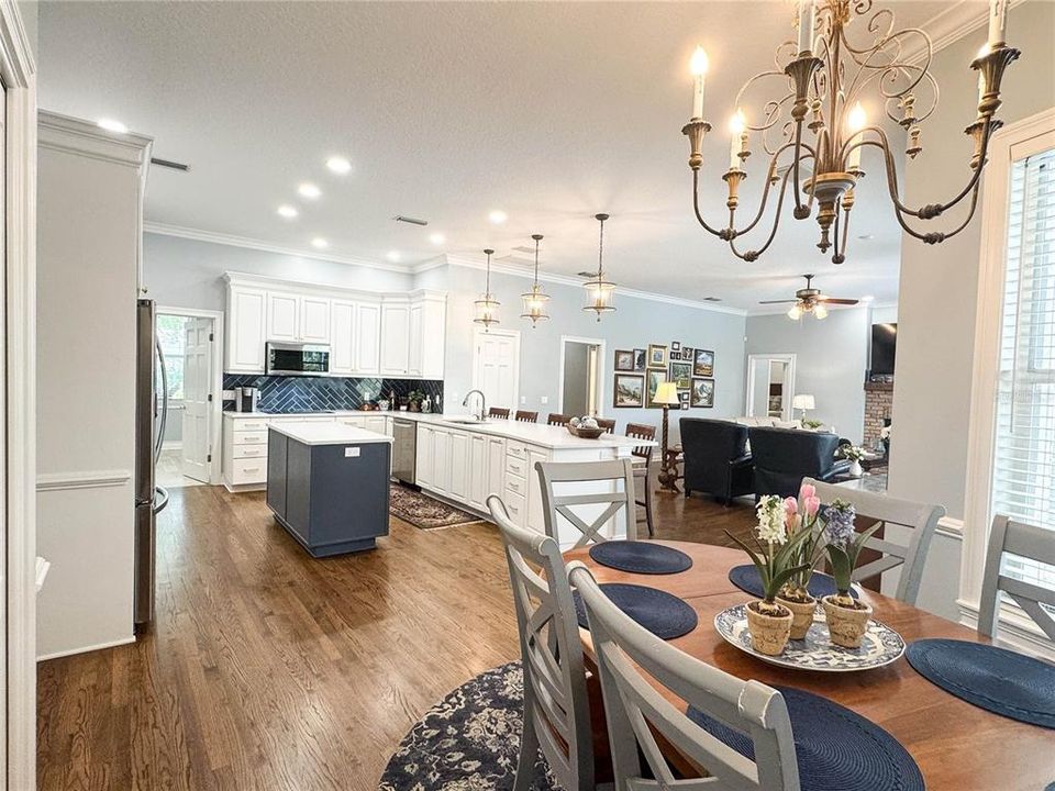 For Sale: $875,000 (5 beds, 3 baths, 3436 Square Feet)