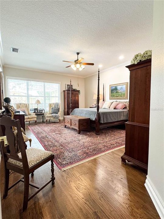 For Sale: $875,000 (5 beds, 3 baths, 3436 Square Feet)