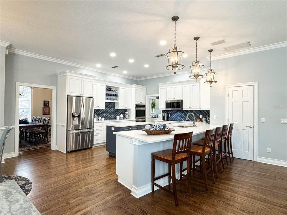 For Sale: $875,000 (5 beds, 3 baths, 3436 Square Feet)