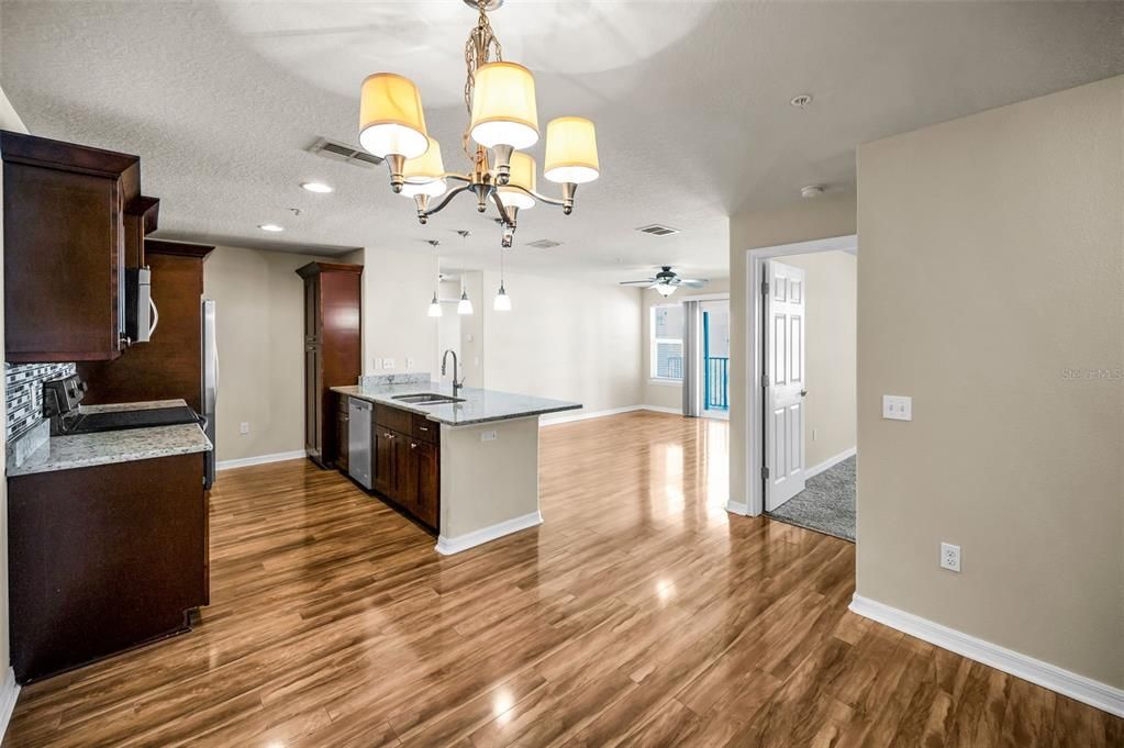 На продажу: $249,000 (3 спален, 2 ванн, 1228 Квадратных фут)