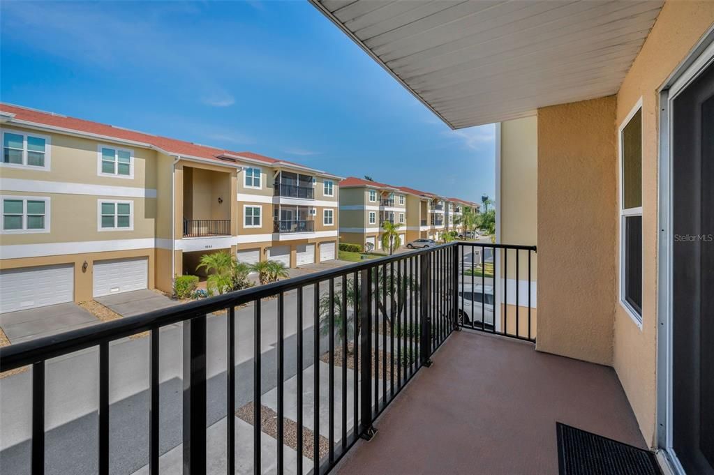 На продажу: $249,000 (3 спален, 2 ванн, 1228 Квадратных фут)