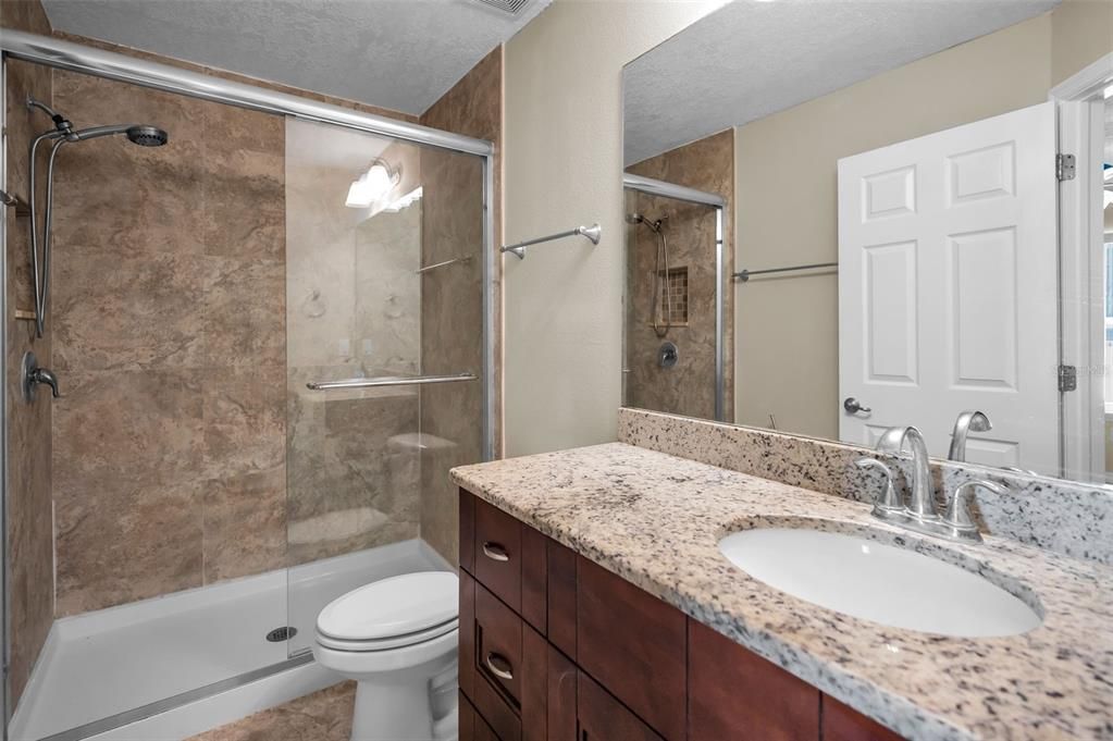 На продажу: $249,000 (3 спален, 2 ванн, 1228 Квадратных фут)