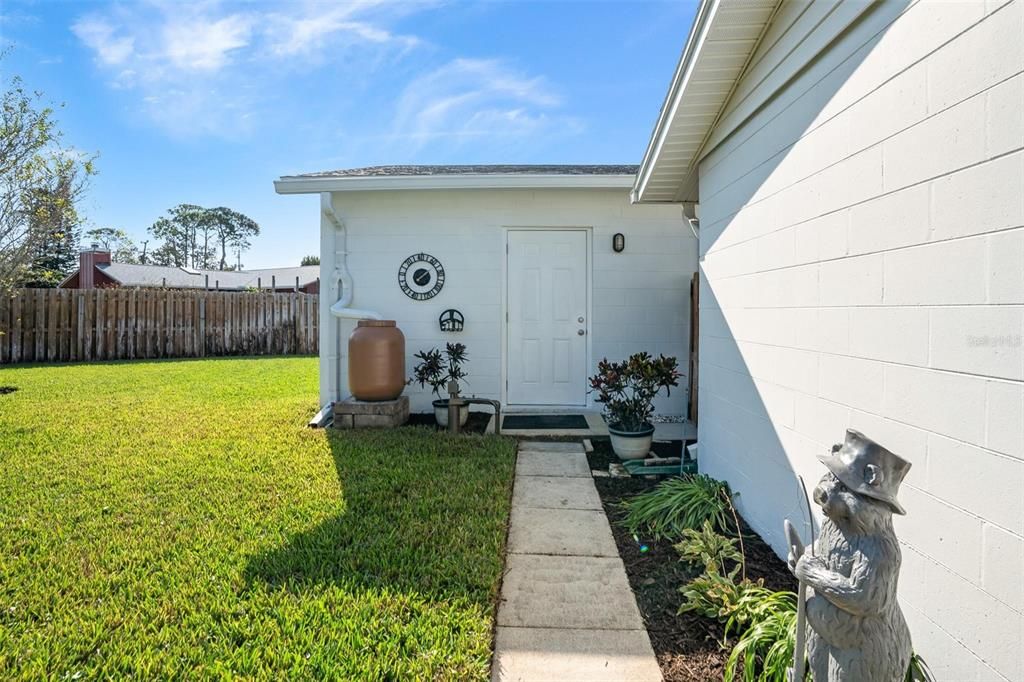 待售: $349,000 (3 贝兹, 2 浴室, 1217 平方英尺)