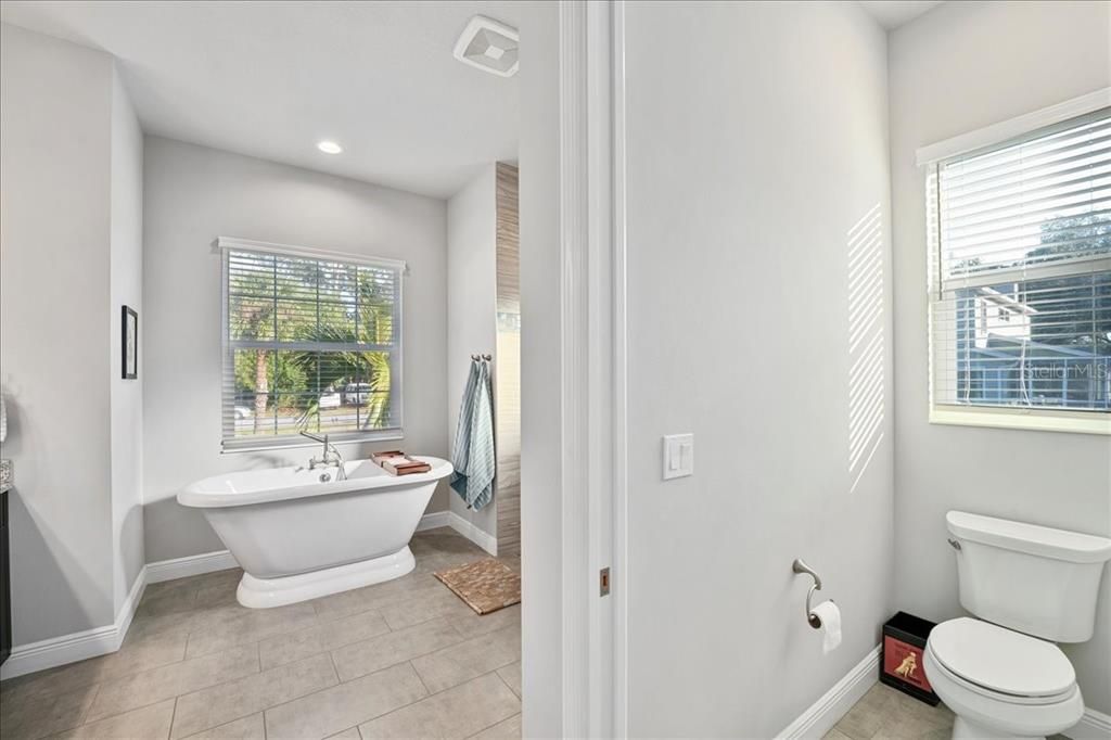 待售: $675,000 (3 贝兹, 2 浴室, 2287 平方英尺)