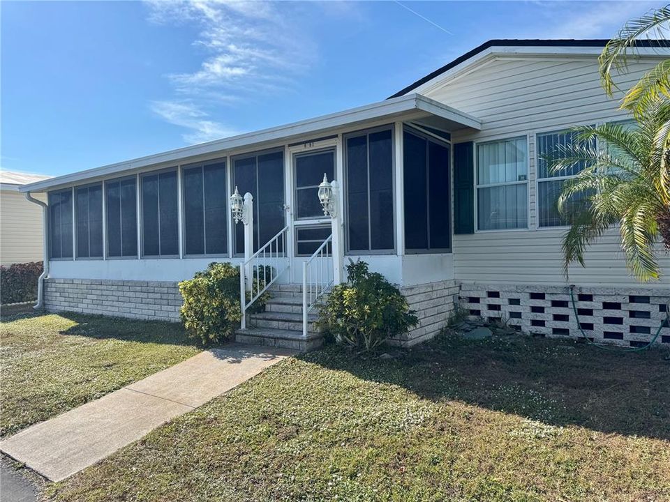 For Sale: $199,000 (3 beds, 2 baths, 1593 Square Feet)