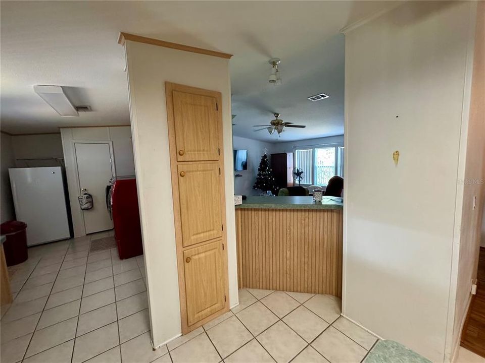 For Sale: $199,000 (3 beds, 2 baths, 1593 Square Feet)
