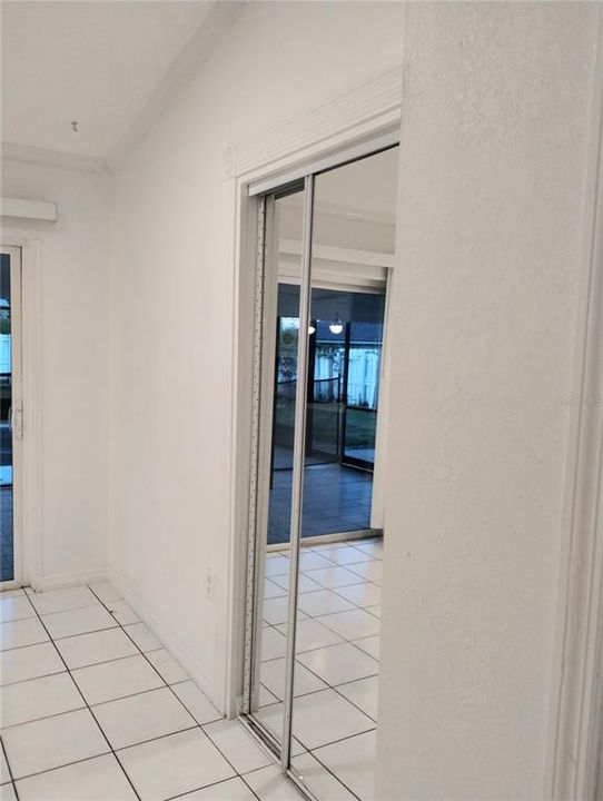 For Sale: $289,900 (3 beds, 3 baths, 1284 Square Feet)