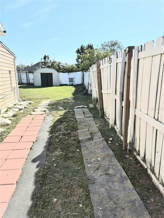 For Sale: $289,900 (3 beds, 3 baths, 1284 Square Feet)