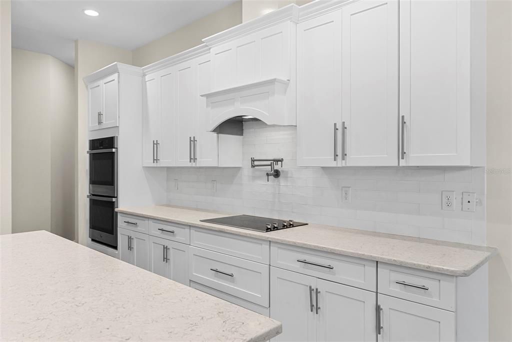 En Venta: $975,000 (4 camas, 3 baños, 3093 Pies cuadrados)