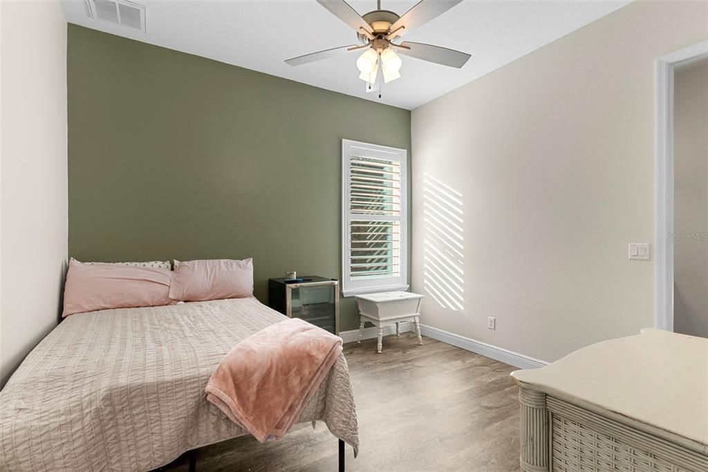 En Venta: $975,000 (4 camas, 3 baños, 3093 Pies cuadrados)