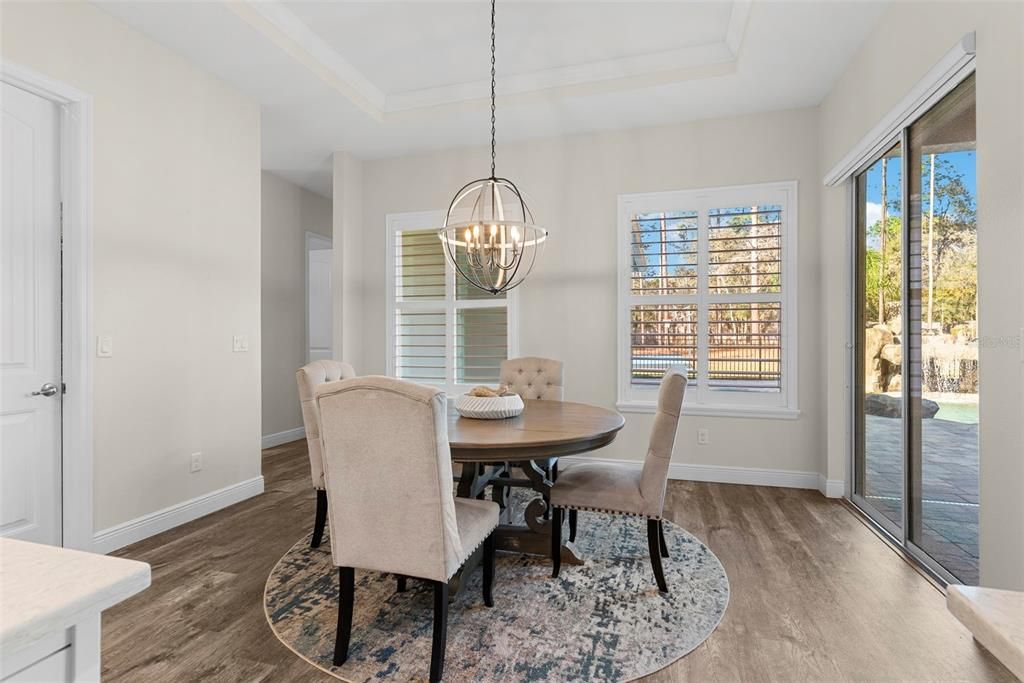 En Venta: $975,000 (4 camas, 3 baños, 3093 Pies cuadrados)