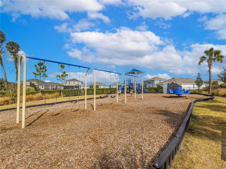 出租: $2,595 (4 贝兹, 2 浴室, 1827 平方英尺)