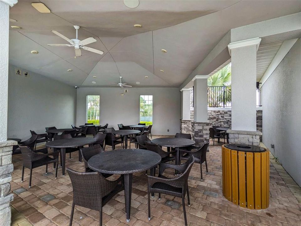 出租: $2,595 (4 贝兹, 2 浴室, 1827 平方英尺)