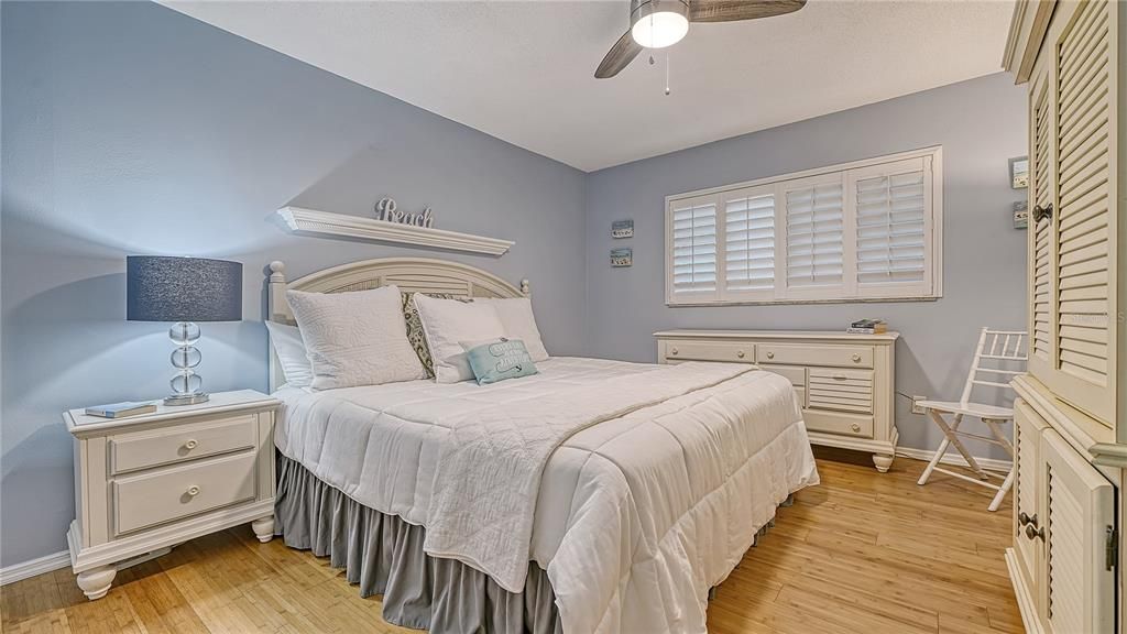 出租: $6,900 (2 贝兹, 2 浴室, 1182 平方英尺)