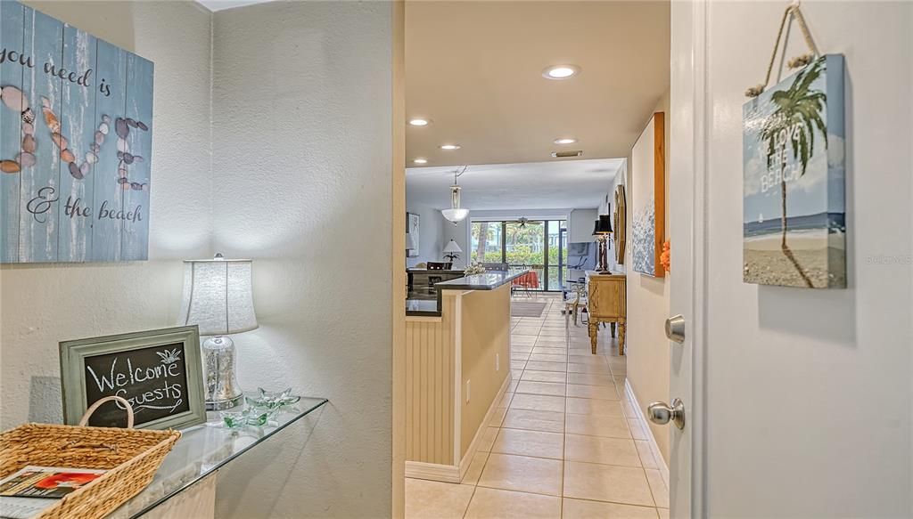 出租: $6,900 (2 贝兹, 2 浴室, 1182 平方英尺)