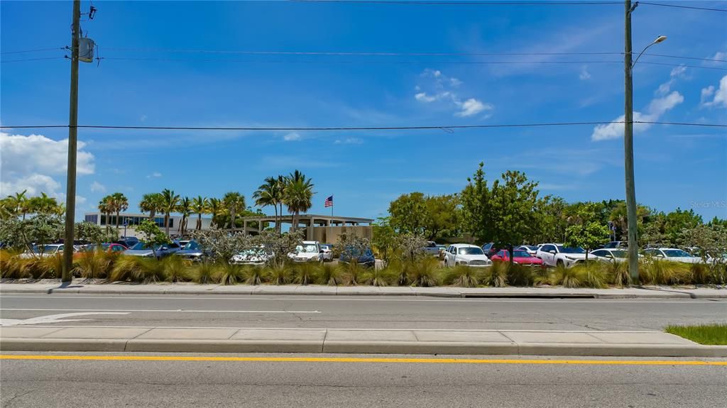 出租: $6,900 (2 贝兹, 2 浴室, 1182 平方英尺)