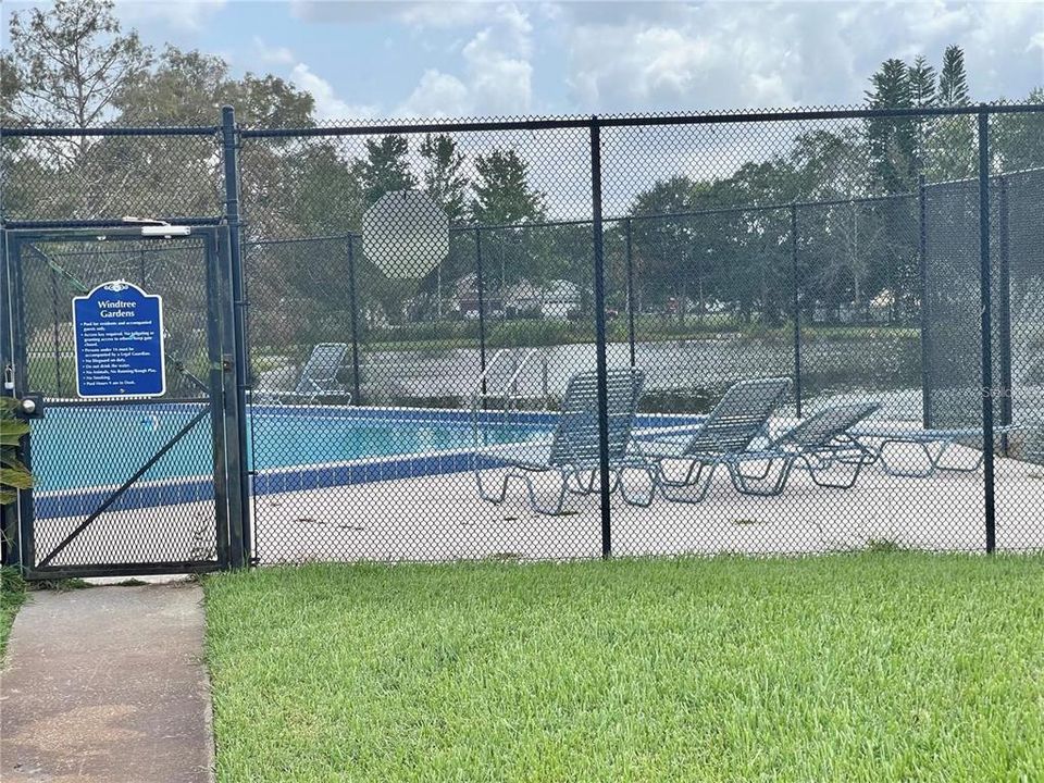 待售: $209,000 (2 贝兹, 2 浴室, 918 平方英尺)