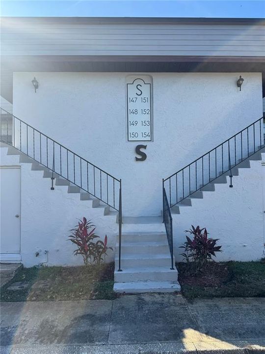 待售: $209,000 (2 贝兹, 2 浴室, 918 平方英尺)