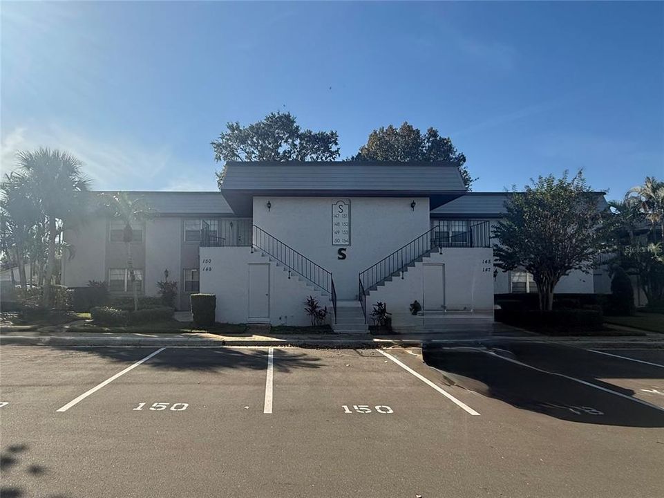 待售: $209,000 (2 贝兹, 2 浴室, 918 平方英尺)