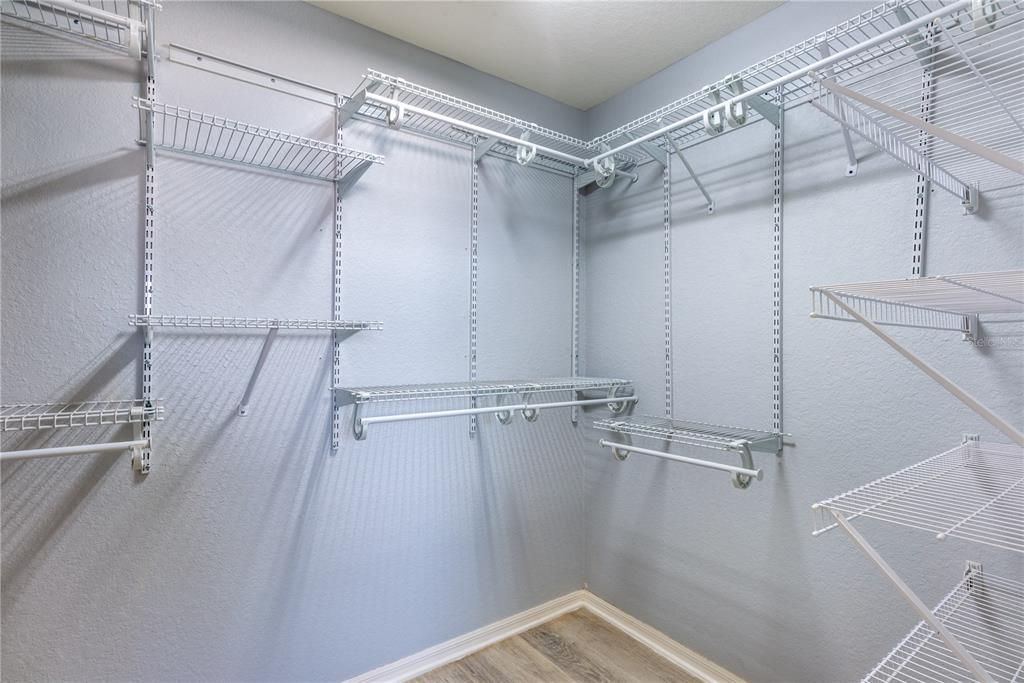 待售: $330,000 (4 贝兹, 2 浴室, 1779 平方英尺)