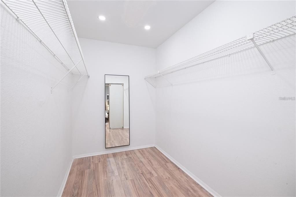 For Rent: $2,750 (3 beds, 2 baths, 1283 Square Feet)