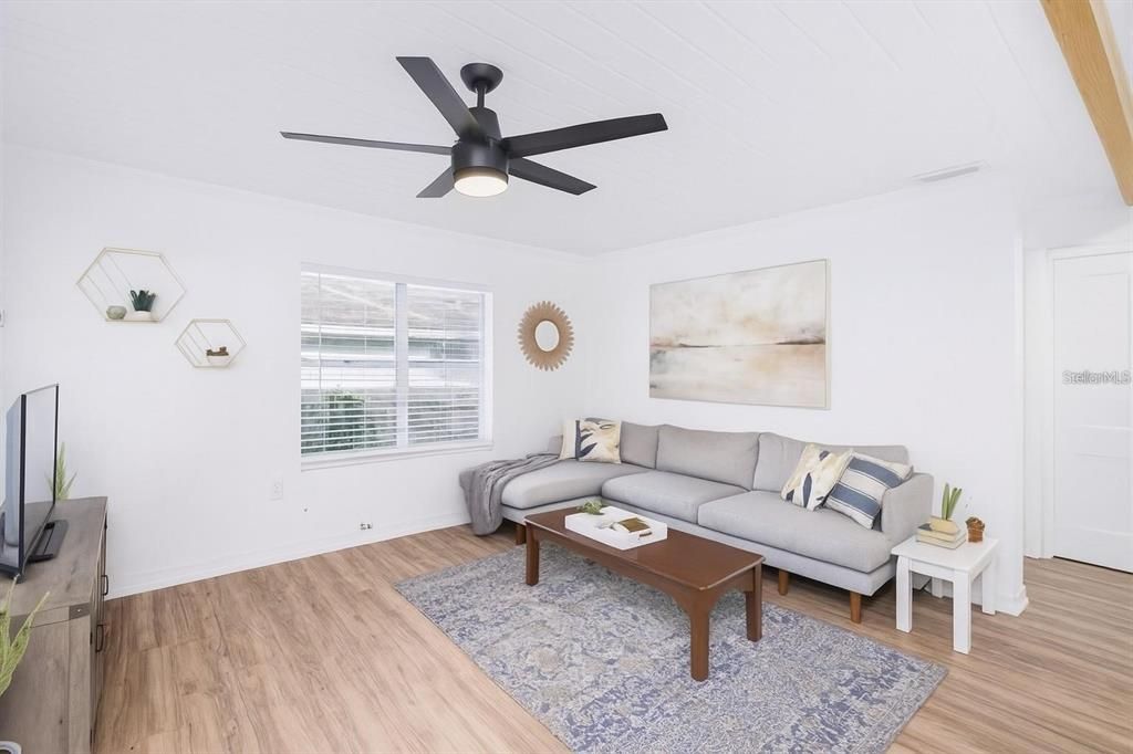 For Rent: $2,750 (3 beds, 2 baths, 1283 Square Feet)