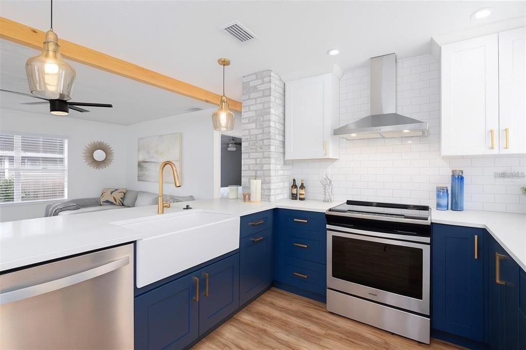 For Rent: $2,750 (3 beds, 2 baths, 1283 Square Feet)