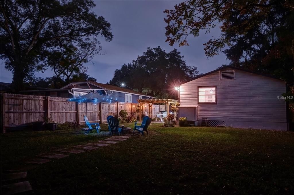 For Rent: $2,750 (3 beds, 2 baths, 1283 Square Feet)