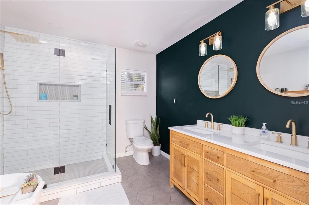 For Rent: $2,750 (3 beds, 2 baths, 1283 Square Feet)