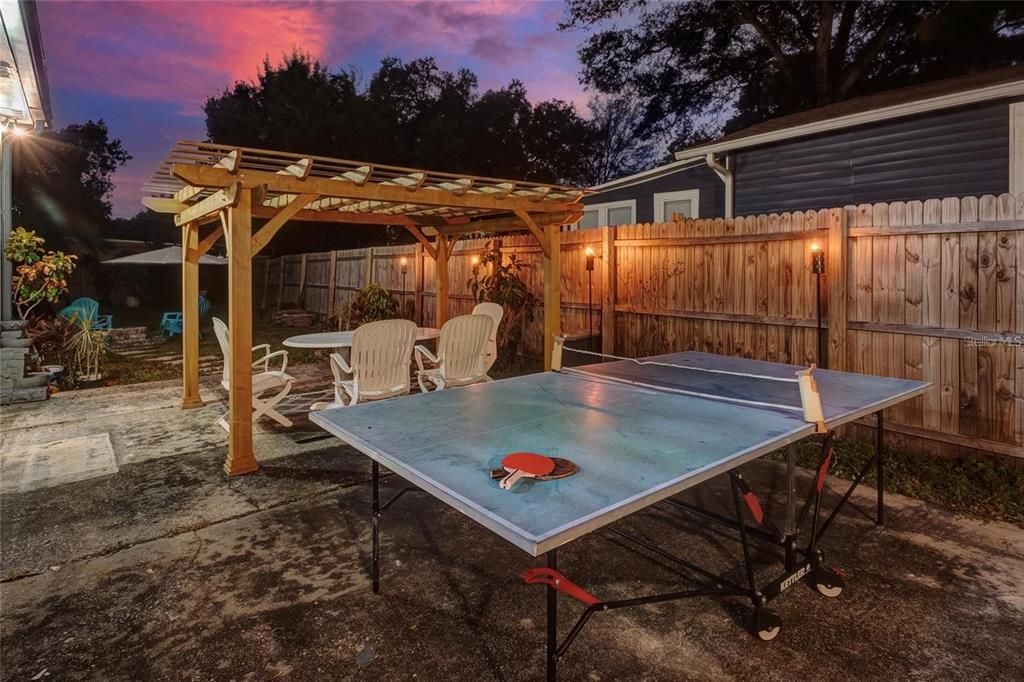 For Rent: $2,750 (3 beds, 2 baths, 1283 Square Feet)