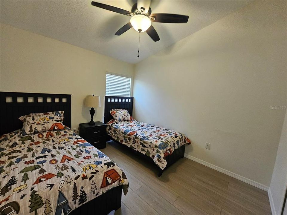 На продажу: $495,000 (4 спален, 2 ванн, 1822 Квадратных фут)