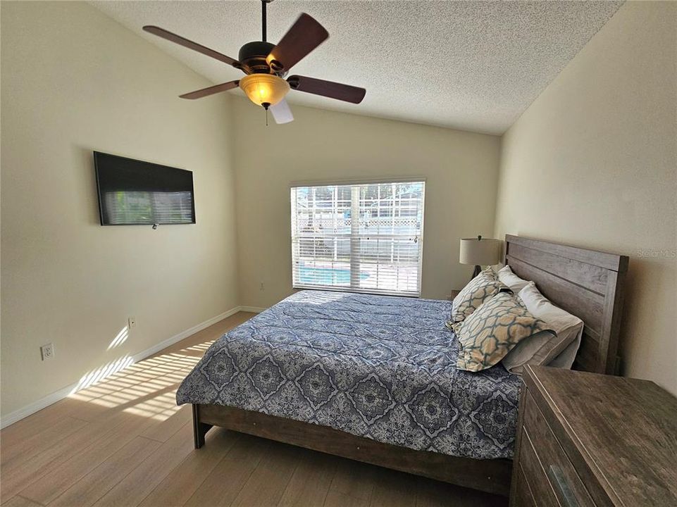 На продажу: $495,000 (4 спален, 2 ванн, 1822 Квадратных фут)