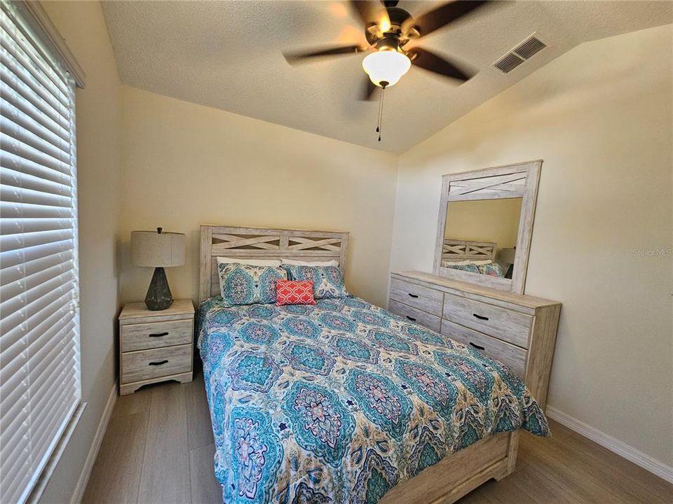 На продажу: $495,000 (4 спален, 2 ванн, 1822 Квадратных фут)