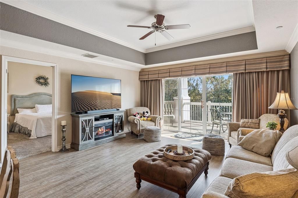 For Sale: $364,500 (3 beds, 3 baths, 1630 Square Feet)