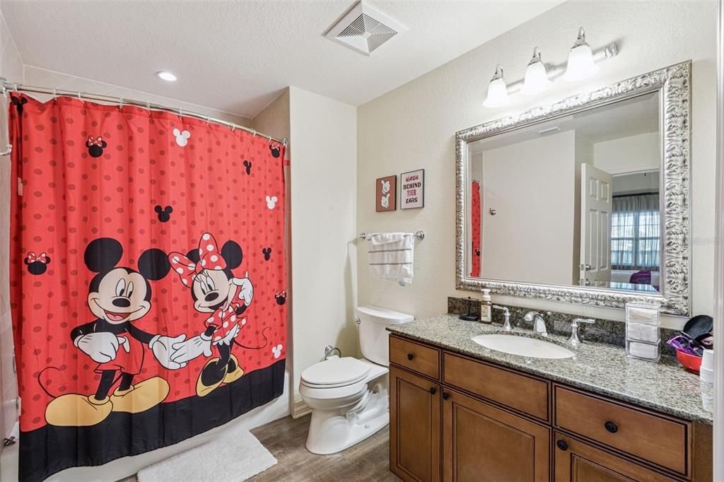 For Sale: $364,500 (3 beds, 3 baths, 1630 Square Feet)