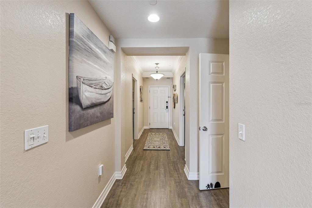 For Sale: $364,500 (3 beds, 3 baths, 1630 Square Feet)