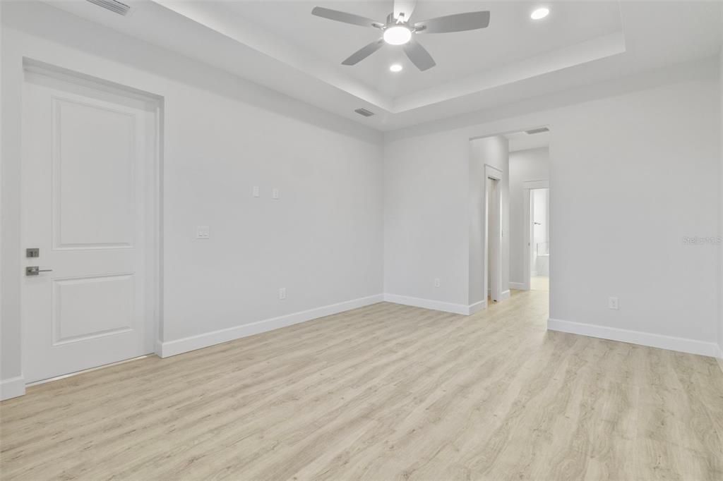 For Rent: $2,500 (3 beds, 2 baths, 2239 Square Feet)