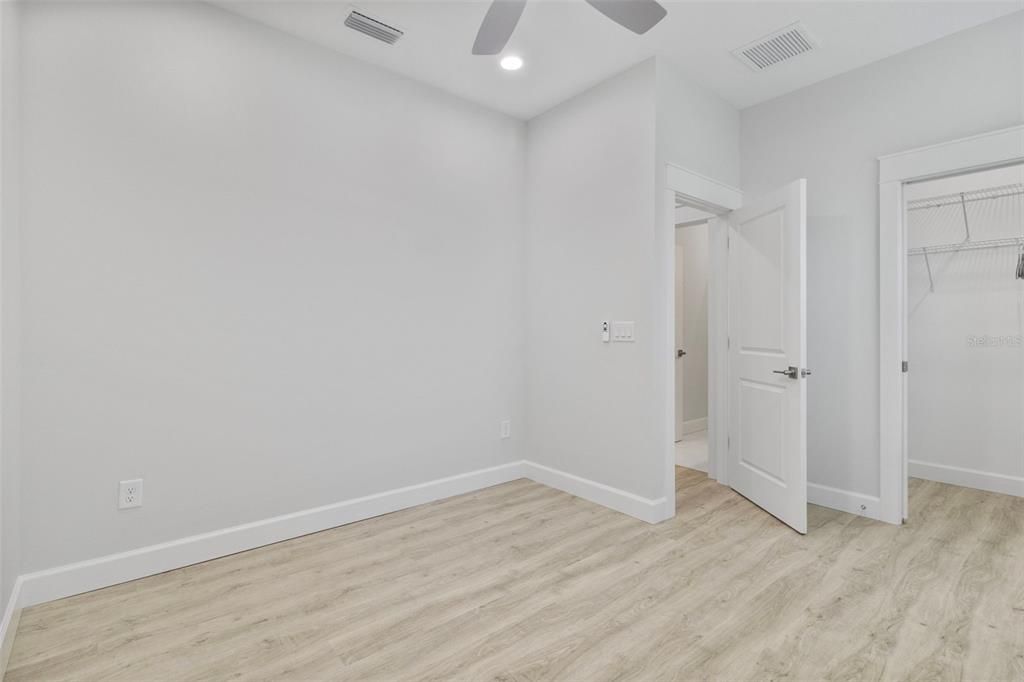 For Rent: $2,500 (3 beds, 2 baths, 2239 Square Feet)