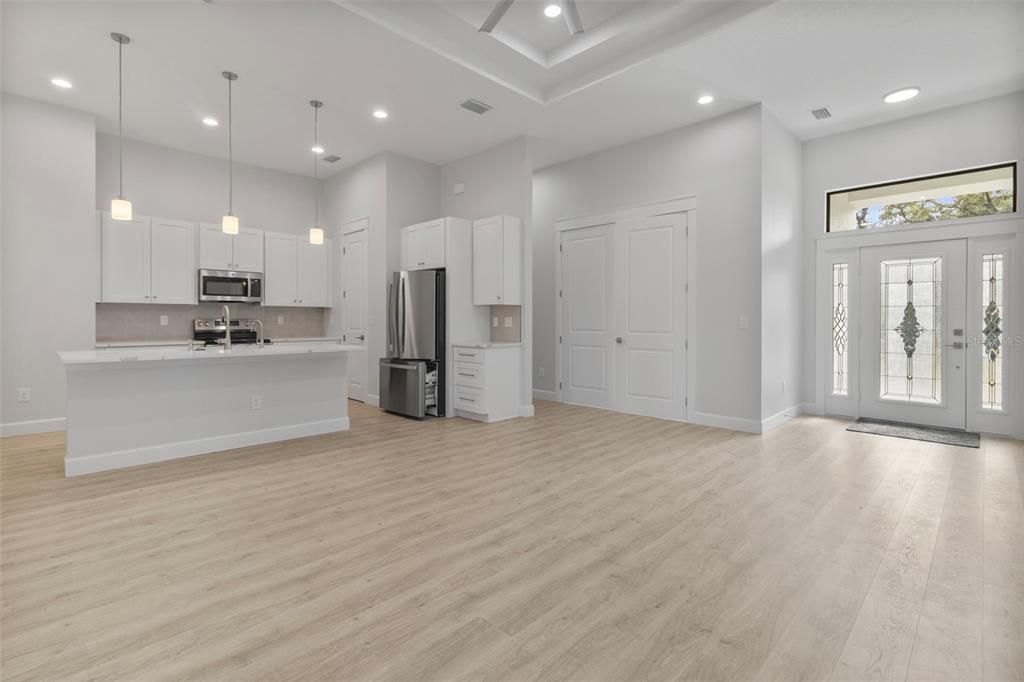 For Rent: $2,500 (3 beds, 2 baths, 2239 Square Feet)