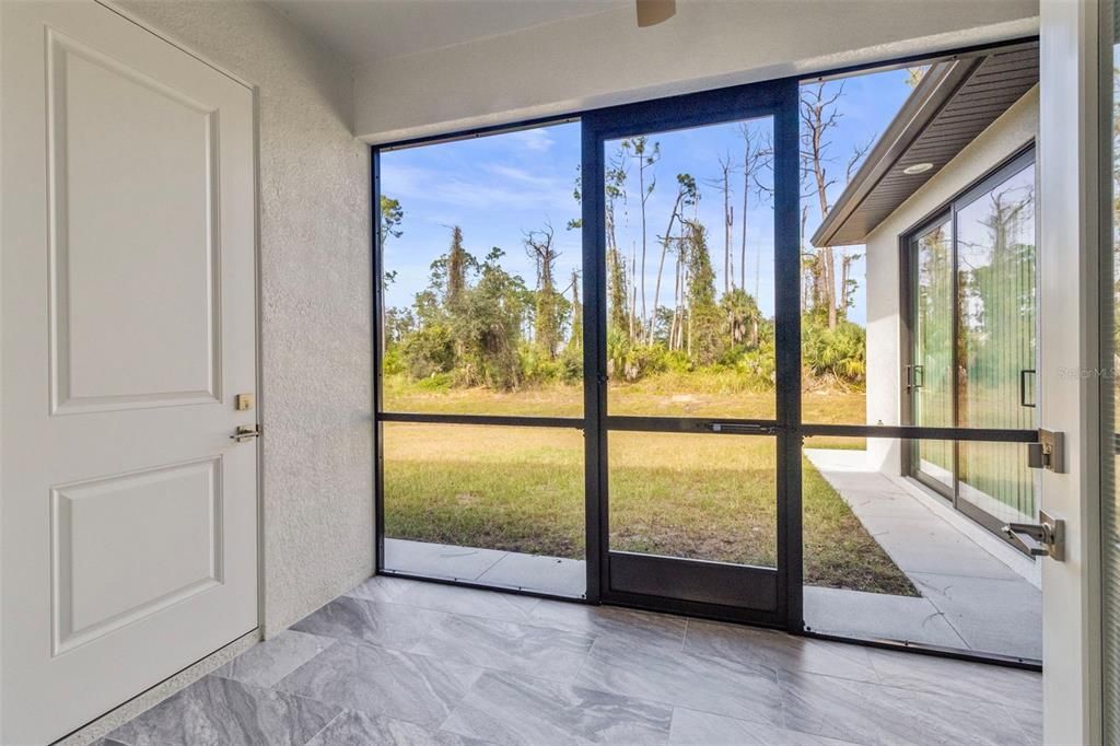 For Rent: $2,500 (3 beds, 2 baths, 2239 Square Feet)