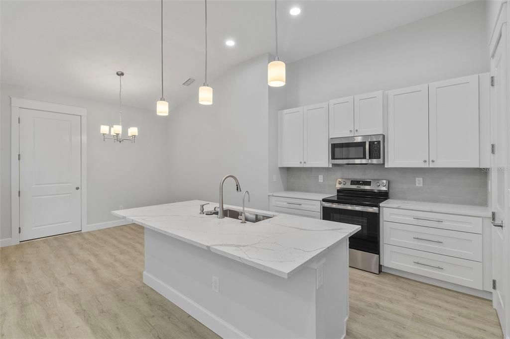 For Rent: $2,500 (3 beds, 2 baths, 2239 Square Feet)