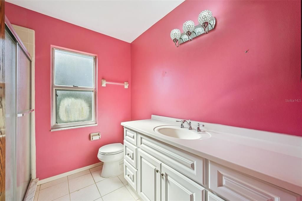 En Venta: $350,000 (2 camas, 2 baños, 1091 Pies cuadrados)