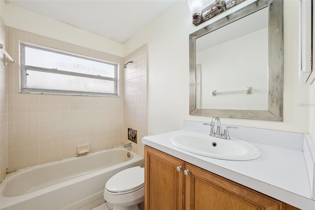 En Venta: $350,000 (2 camas, 2 baños, 1091 Pies cuadrados)