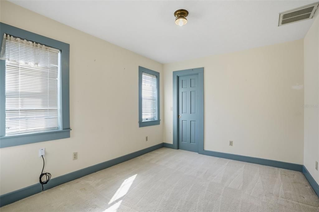 En Venta: $1,200,000 (4 camas, 2 baños, 3086 Pies cuadrados)