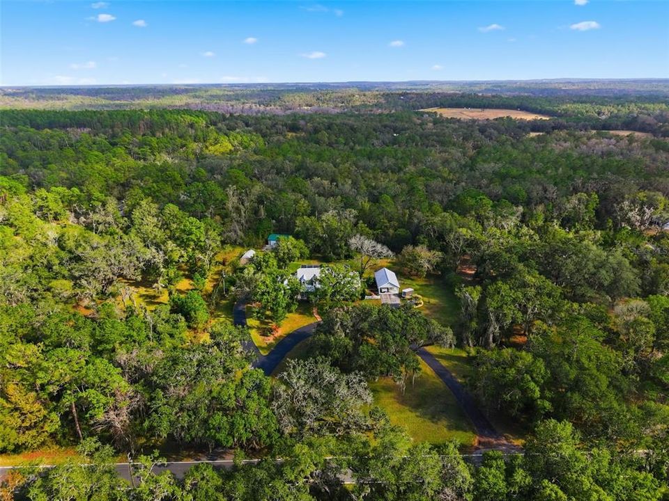 En Venta: $1,200,000 (4 camas, 2 baños, 3086 Pies cuadrados)